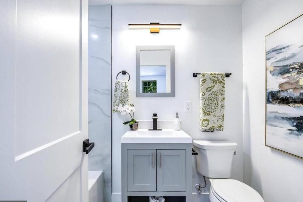 Lux Capitol Hill Vacation Home, In-House Services Waszyngton Zewnętrze zdjęcie